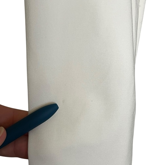 Show Me Your Mimi Long Sleeve White Bodysuit Size Medium - Picture 2 of 5